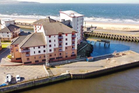 Churchill Tower, South Harbour... 3 bed apartment for sale