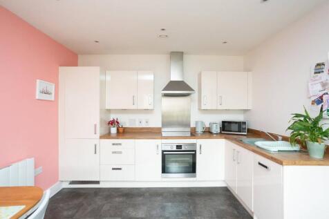 Harrison House, Hemel Hempstead, HP3 2 bed flat for sale