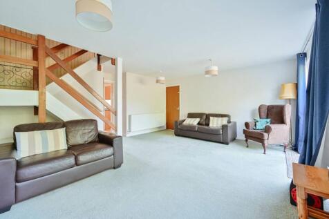 Vicarage Close, Hemel Hempstead, HP1 5 bed semi