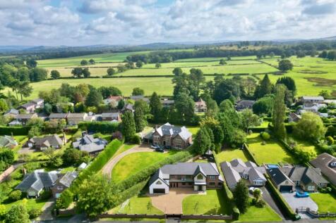 6 bedroom detached house for sale