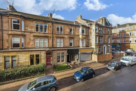 Sinclair Drive, Battlefield, Glasgow 4 bed apartment for sale