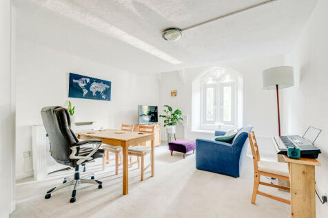 Mayfield Road, Crouch End N8 2 bed apartment for sale