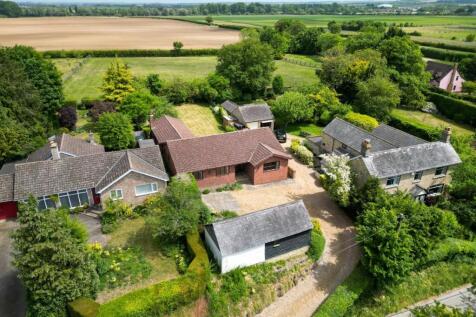 4 bedroom bungalow for sale