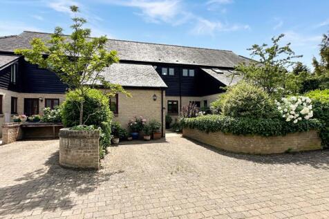 Old Farm Court, Toft 3 bed terraced house for sale
