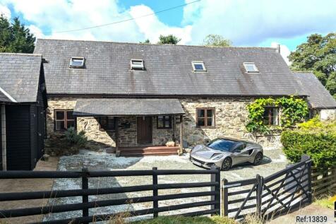 4 bedroom barn conversion for sale