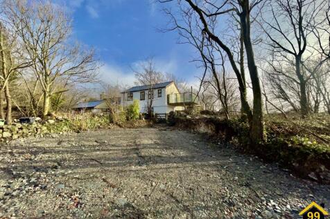 4 bedroom link detached house for sale