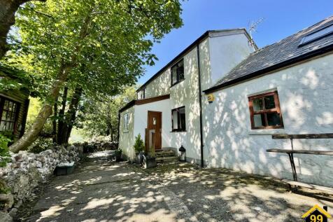 Bryn Poeth, Bodorgan, Anglesey, LL62 4 bed link detached house for sale
