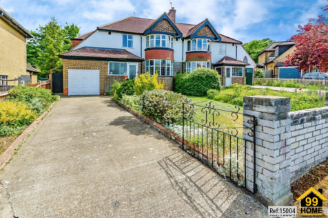 4 bedroom semi-detached house for sale