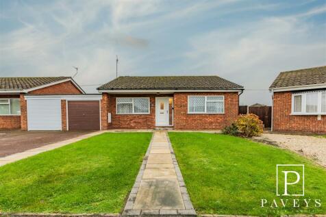 2 bedroom detached bungalow for sale