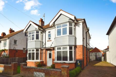 2 bedroom maisonette for sale