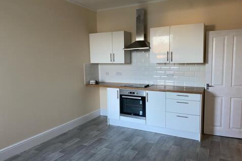 4 bedroom end of terrace house for sale