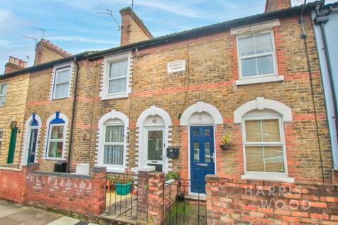 Myrtle Grove, Colchester, Essex, CO2 3 bed terraced house for sale