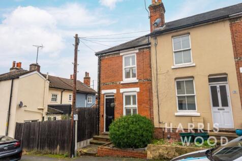 West Street, Colchester, Essex, CO2 2 bed end of terrace house for sale