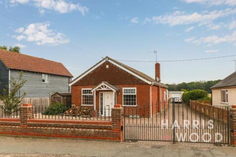 3 bedroom detached bungalow for sale