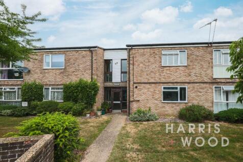 New Kiln Road, Colchester, Essex, CO3 2 bed apartment for sale