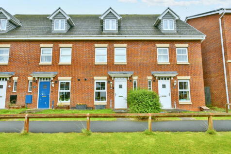 3 bedroom terraced house for sale