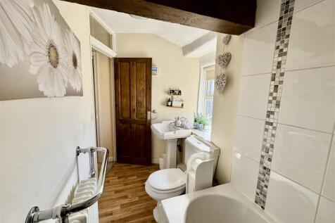 Hoyle Fold, Wheathead Lane, Keighley... 3 bed barn conversion for sale