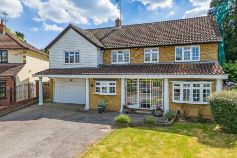 Ripley View, Loughton 4 bed detached house for sale