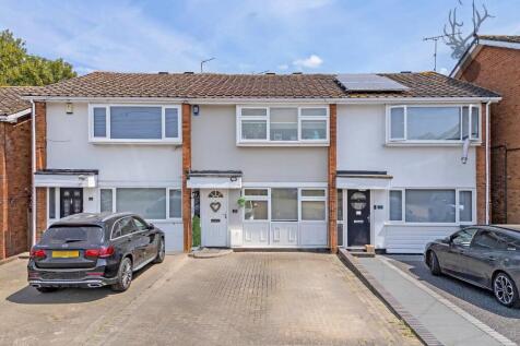 The Poplars, Abridge, Romford 3 bed terraced house for sale