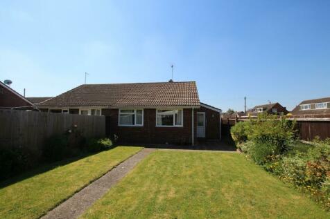 2 bedroom semi-detached bungalow for sale