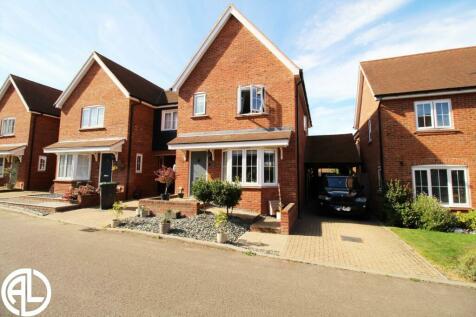 3 bedroom link detached house for sale