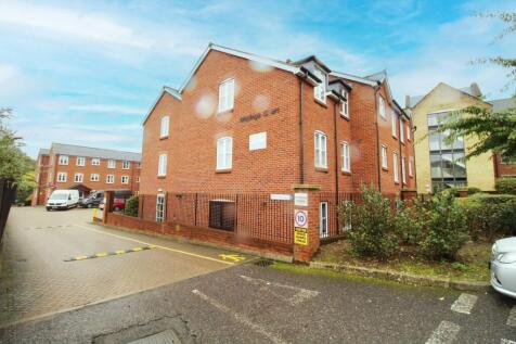 Whitings Court, Hitchin, SG5 1EJ 2 bed apartment for sale