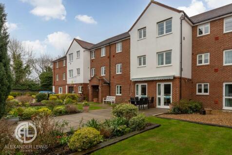 Bennett Court, Letchworth Garden... 1 bed flat for sale