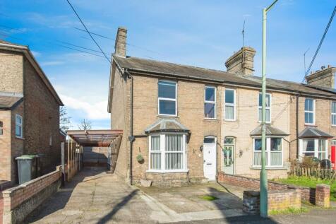 3 bedroom end of terrace house for sale