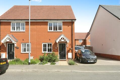 2 bedroom semi-detached house for sale