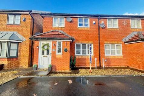 Walnut Close, Tredegar. NP22 4FF 3 bed semi