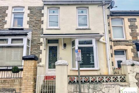 Duke Street, Abertillery. NP131BE 2 bed terraced house for sale
