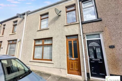 Valley Road, Ebbw Vale 2 bed terraced house for sale