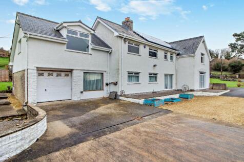 7 bedroom character property for sale