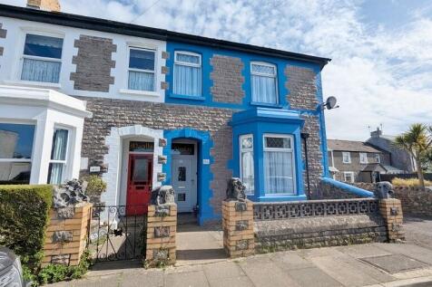 4 bedroom semi-detached house for sale