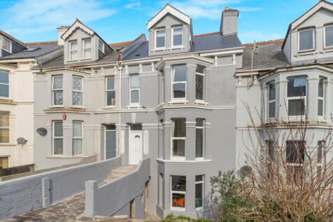 7 bedroom terraced house for sale