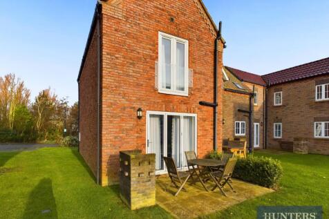 Trinity Way, The Bay, Filey 2 bed end of terrace house for sale