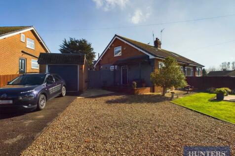 3 bedroom semi-detached bungalow for sale