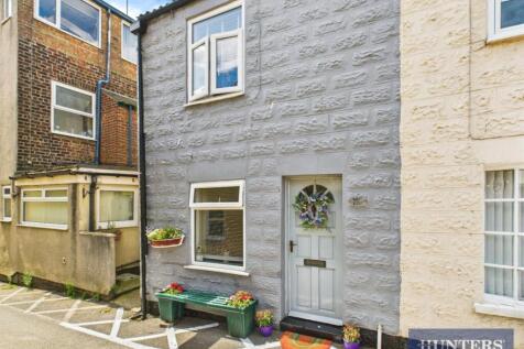 Cliffords Terrace, Filey 2 bed end of terrace house for sale