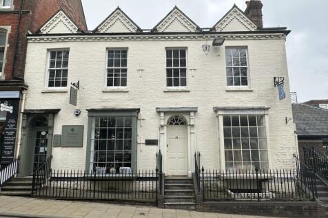 High Street, Winchester, Hampshire 2 bed apartment for sale