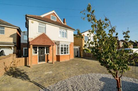 5 bedroom detached house for sale