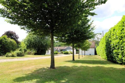 5 bedroom detached bungalow for sale