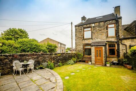 Shelf Moor Road, Halifax HX3 4 bed end of terrace house for sale