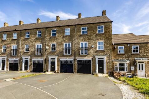 3 bedroom town house for sale