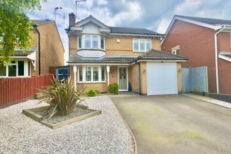 4 bedroom detached house for sale