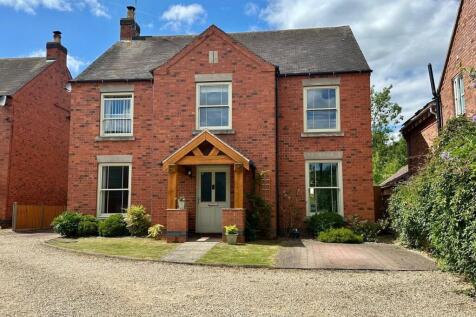 6 bedroom detached house for sale