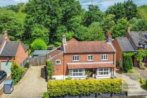 Irstead Road, Norwich NR12 5 bed detached house for sale