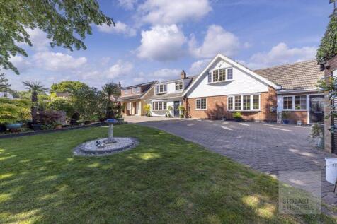 5 bedroom detached house for sale