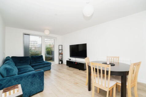 Carpenter House, 10 Chailey Place... 1 bed apartment for sale