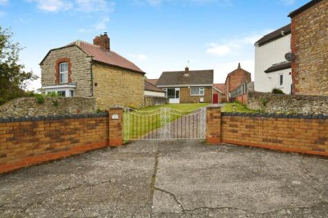 St. Andrews Street, Kirton In Lindsey 2 bed detached bungalow for sale