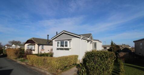 2 bedroom park home for sale